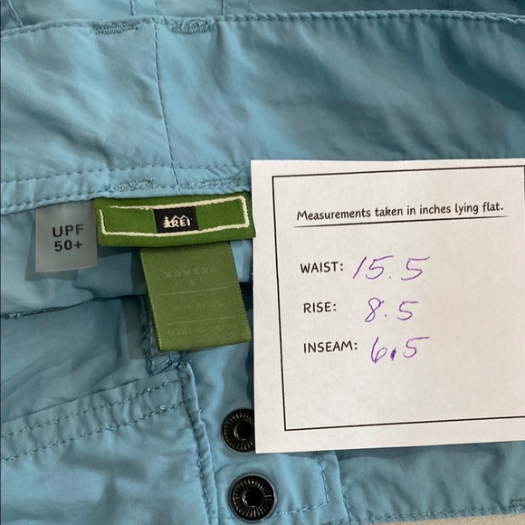 REI Women's Cargo Shorts - Light Blue - Picture 7 of 8